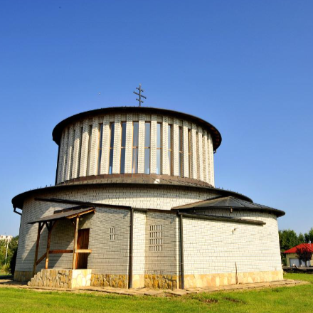 Kánoni látogatás és püspöki Szent Liturgia Szolnokon